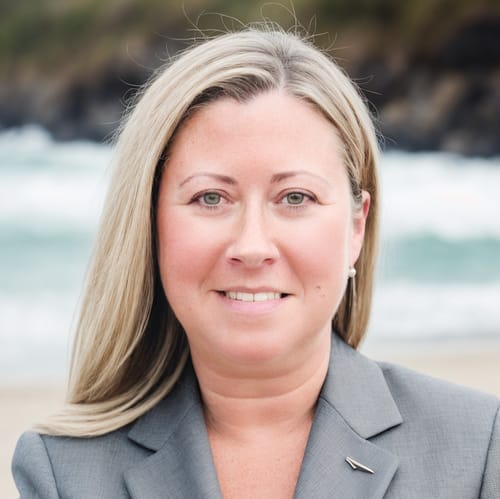 Headshot of Sharmen Rutherford, LPC