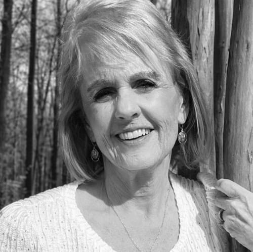 Headshot of Jennifer Ross Sawyer, LPC