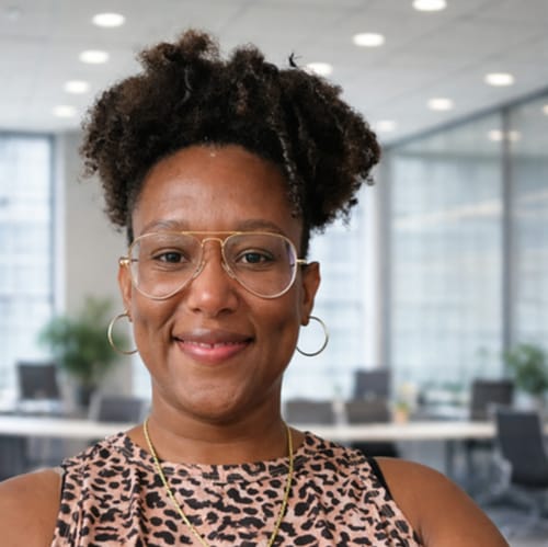 Headshot of Rochelle Mason, LCSW
