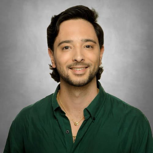 Headshot of Maximillian Macias, PSYCHOLOGIST