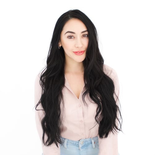 Headshot of Mayra Penaloza, LCSW