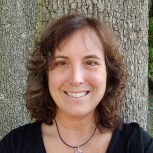 Headshot of Stephanie Watson, LMHC