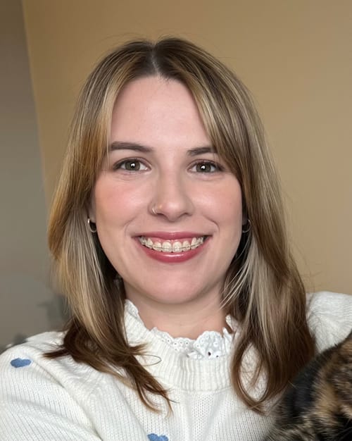Headshot of India Owen, LCSW