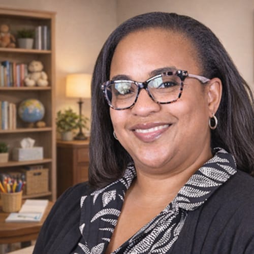 Headshot of Shacarah Fordjour, APN