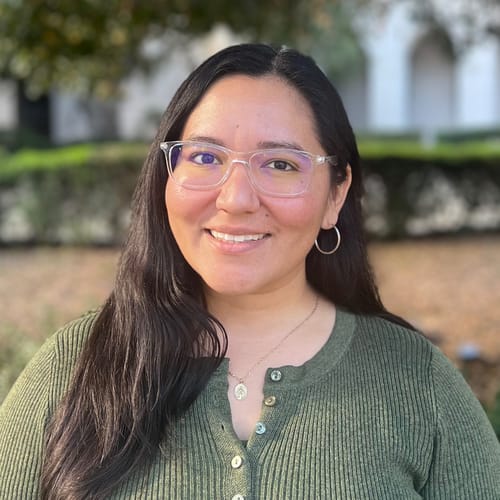 Headshot of Hilda Navarro, LCSW