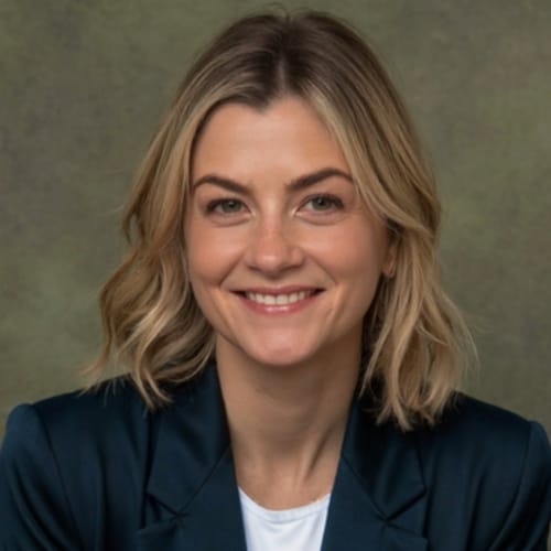 Headshot of Lindsey Araiza, LCSW