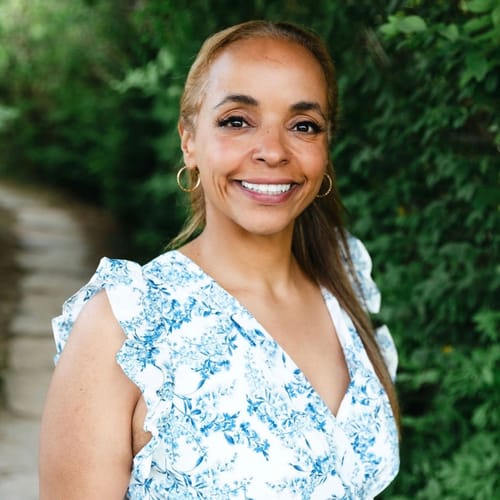 Headshot of Naomi Frye, LMHC