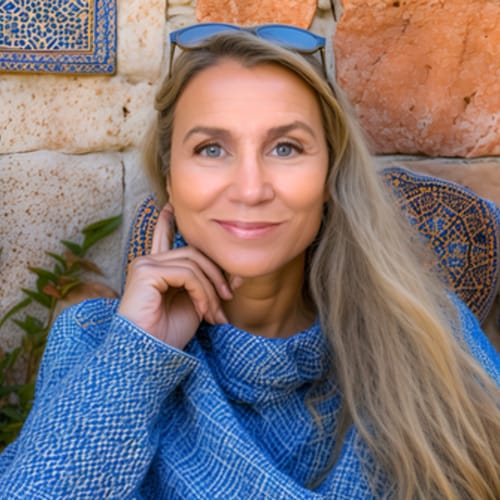 Headshot of Monica Thoelke, LMFT