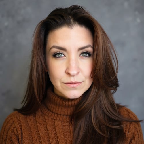 Headshot of Leah Johnson, APRN