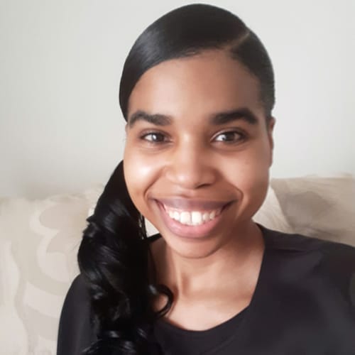 Headshot of LaShara Shaw, LCPC