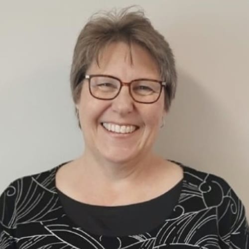 Headshot of Karen Gilmore, LCSW