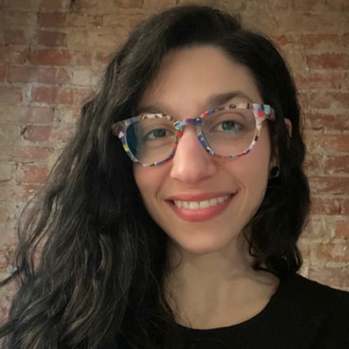 Headshot of Laura Finestone, LPC