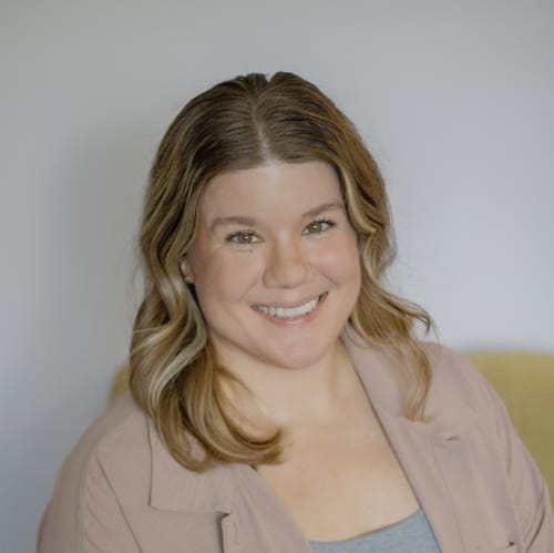 Headshot of Amanda Enriquez, LSCSW