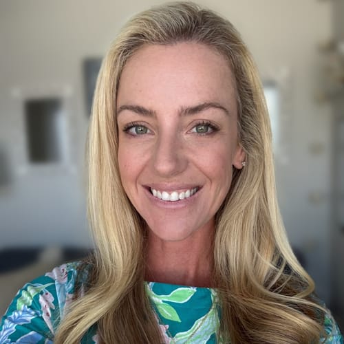 Headshot of Laura Weckerle, LMHC