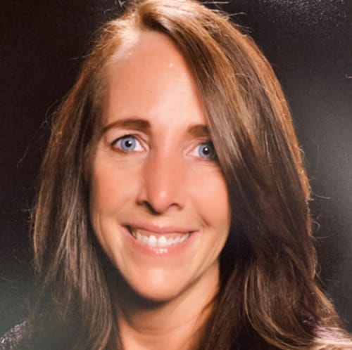 Headshot of Kellie Hollingsworth, LMFT