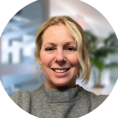 Headshot of Dana Dalba, LPC