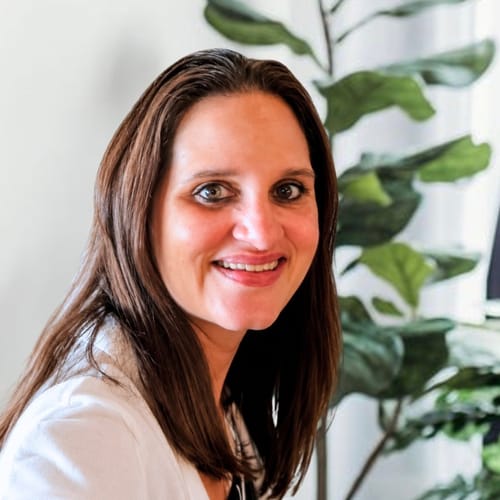 Headshot of Alison Pugh, LICSW
