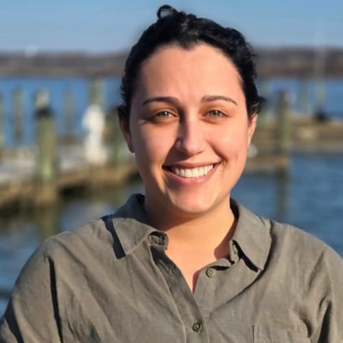 Headshot of Izabela Osiniecka, LICSW