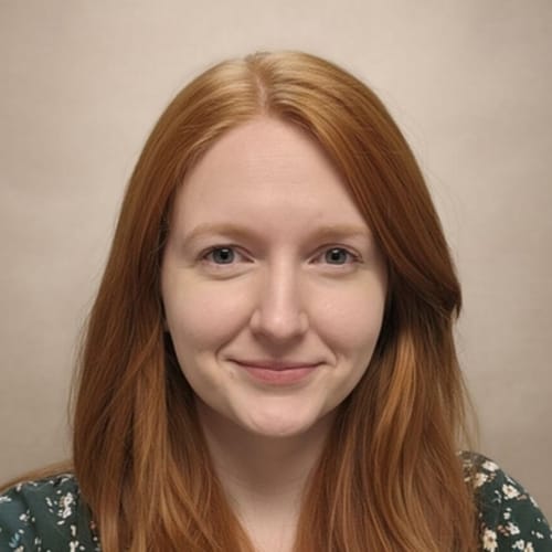 Headshot of Alexandra Thomson, LCSW