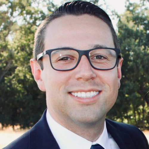 Headshot of Juan Zuluaga, LPCC