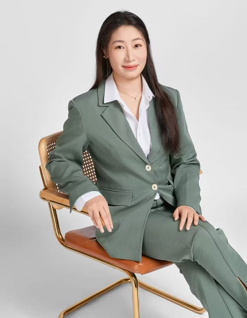 Headshot of Grace Yin, LMHC_OUT_OF_STATE