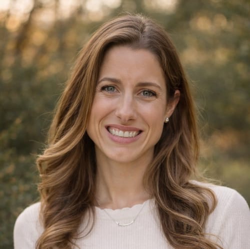 Headshot of Julianne Reilly, LPC