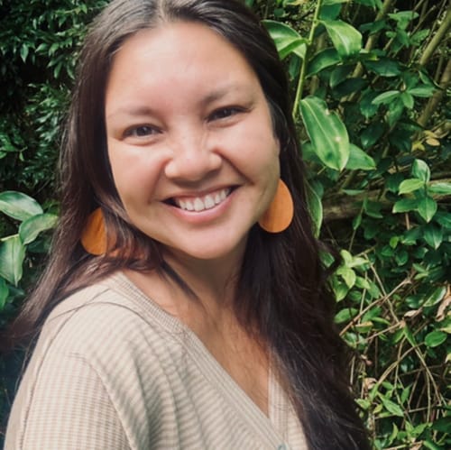 Headshot of Chenoa Paiva, LCSW