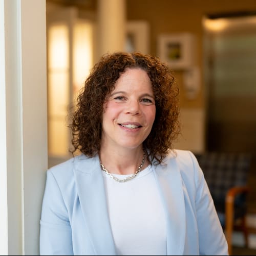 Headshot of Buffy Sheff Ross, Msw, Licsw, LICSW