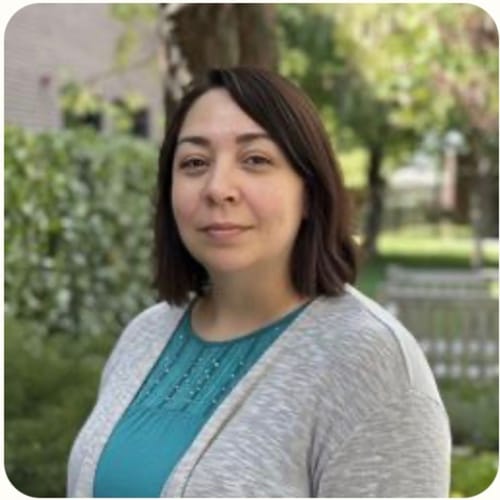Headshot of Diana Uribe, LCSW