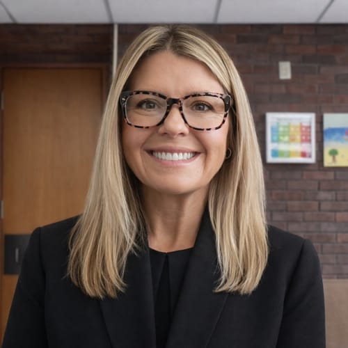 Headshot of Sarah Van Aken, LCSW