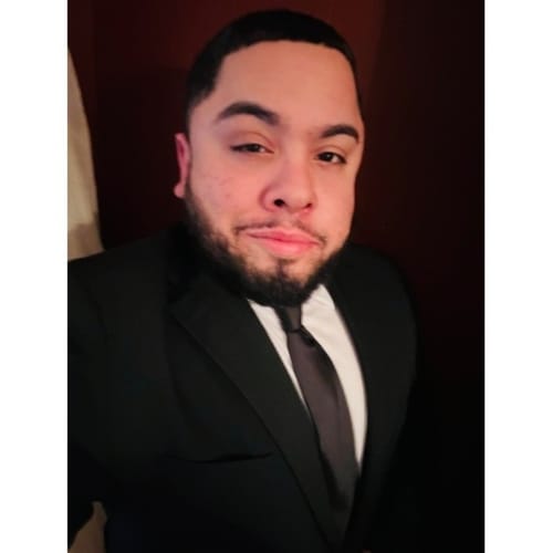 Headshot of Luigi Garcia, LPC