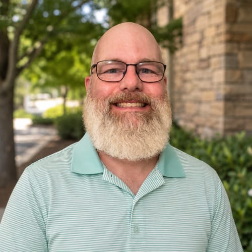 Headshot of Shawn Lee, LCSW
