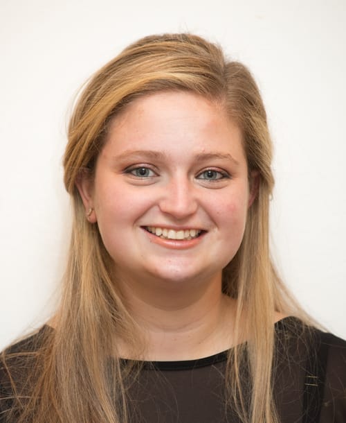 Headshot of Ariella Lindenfeld, LCAT