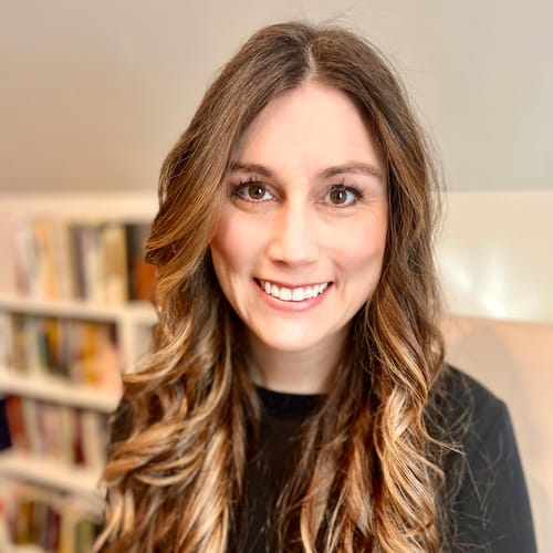 Headshot of Erin Ripper, LMHC
