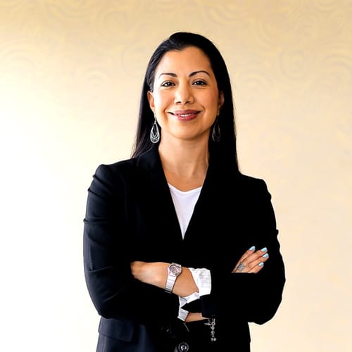 Headshot of Paula Henriquez, CP