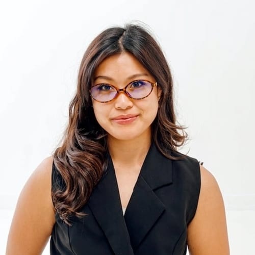 Headshot of Jasmine Maniti, NP