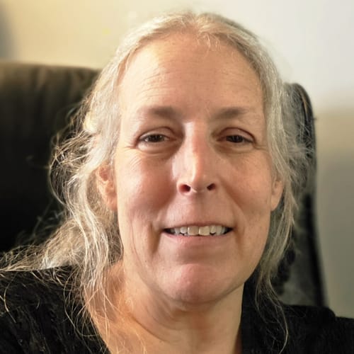 Headshot of Christine Bond, LICSW