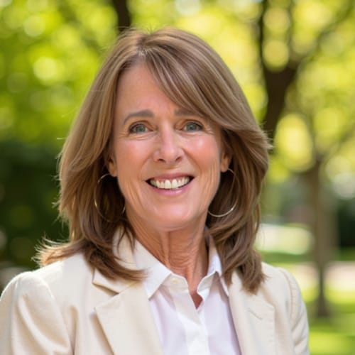 Headshot of Julia Brachanow, LADC I