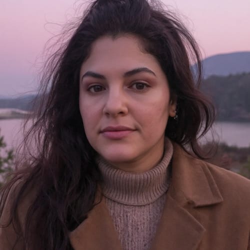 Headshot of Aroosha Sanchez, LMFT