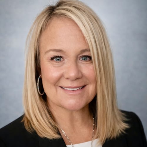 Headshot of Kim Gagnon, LCSW
