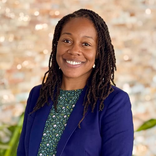 Headshot of Samone Lee, LCSW