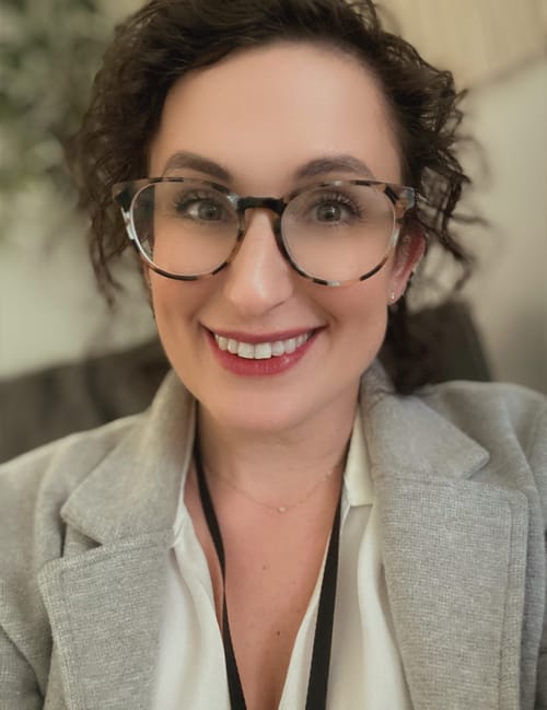 Headshot of Jessica Lott, LCSW