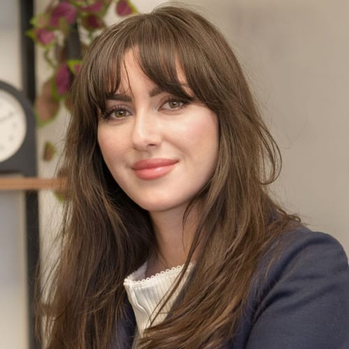 Headshot of Joanna Farah, LMFT
