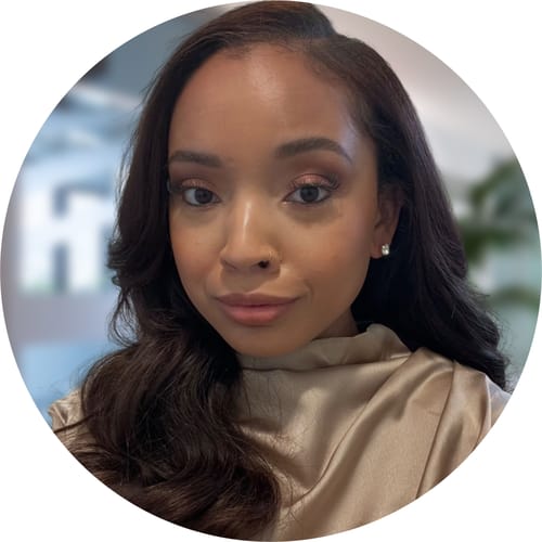 Headshot of Deandria Brooks, LPC