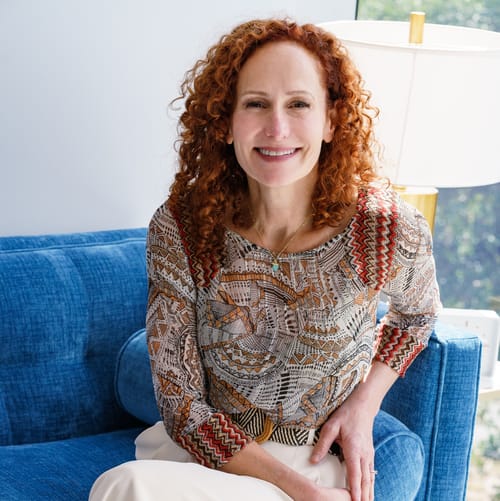 Headshot of Amy Ellowitz, LCSW