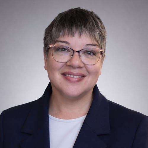 Headshot of Veronica Vega, LMFT