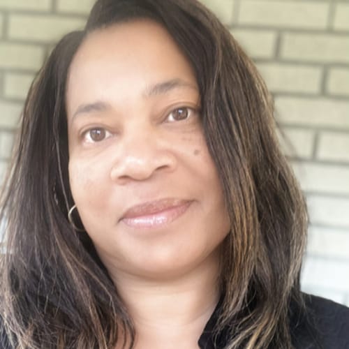 Headshot of Pearl J, LPC
