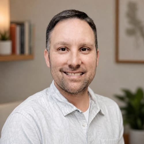 Headshot of Karl Winegar, LCSW