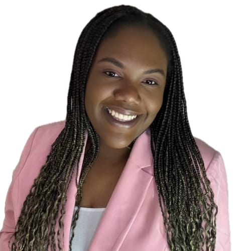 Headshot of Shatavia Andrews, LPC