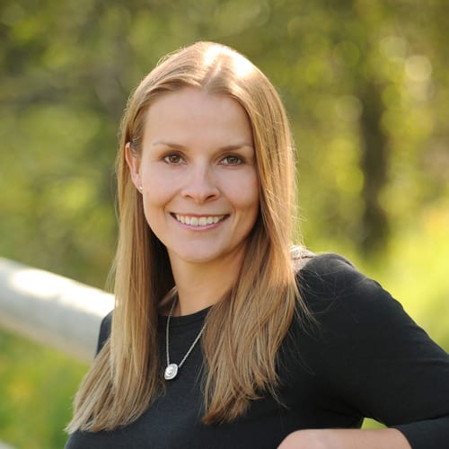 Headshot of Laura Cole, LCSW